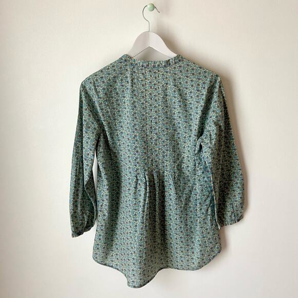 Lands’ End Floral Button-Down Blouse Size 8 - Picture 2 of 5